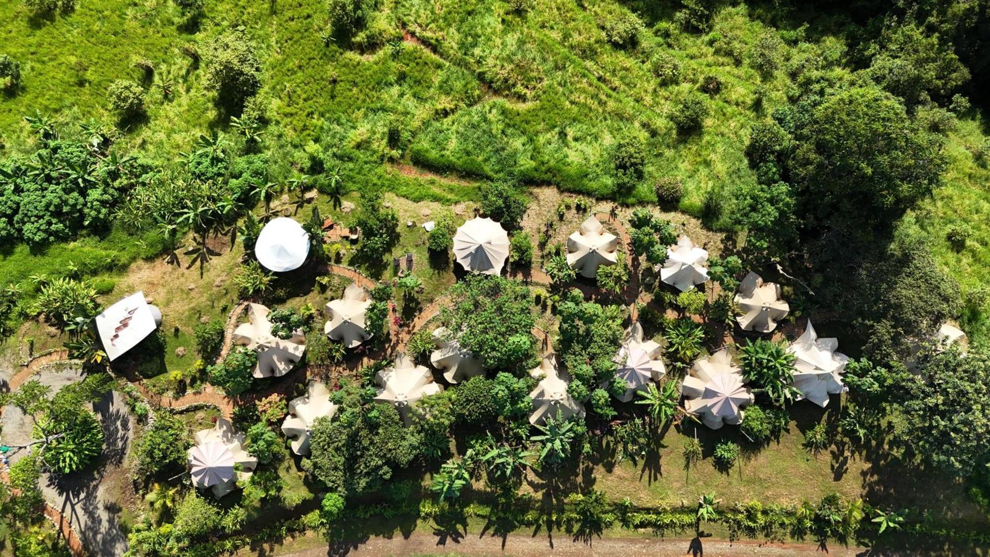 Holos Retreat Center: The Entire Ridge Basecamp Baru Buitenkant foto